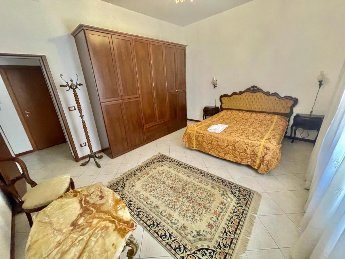 Queen House Venezia Apartamento